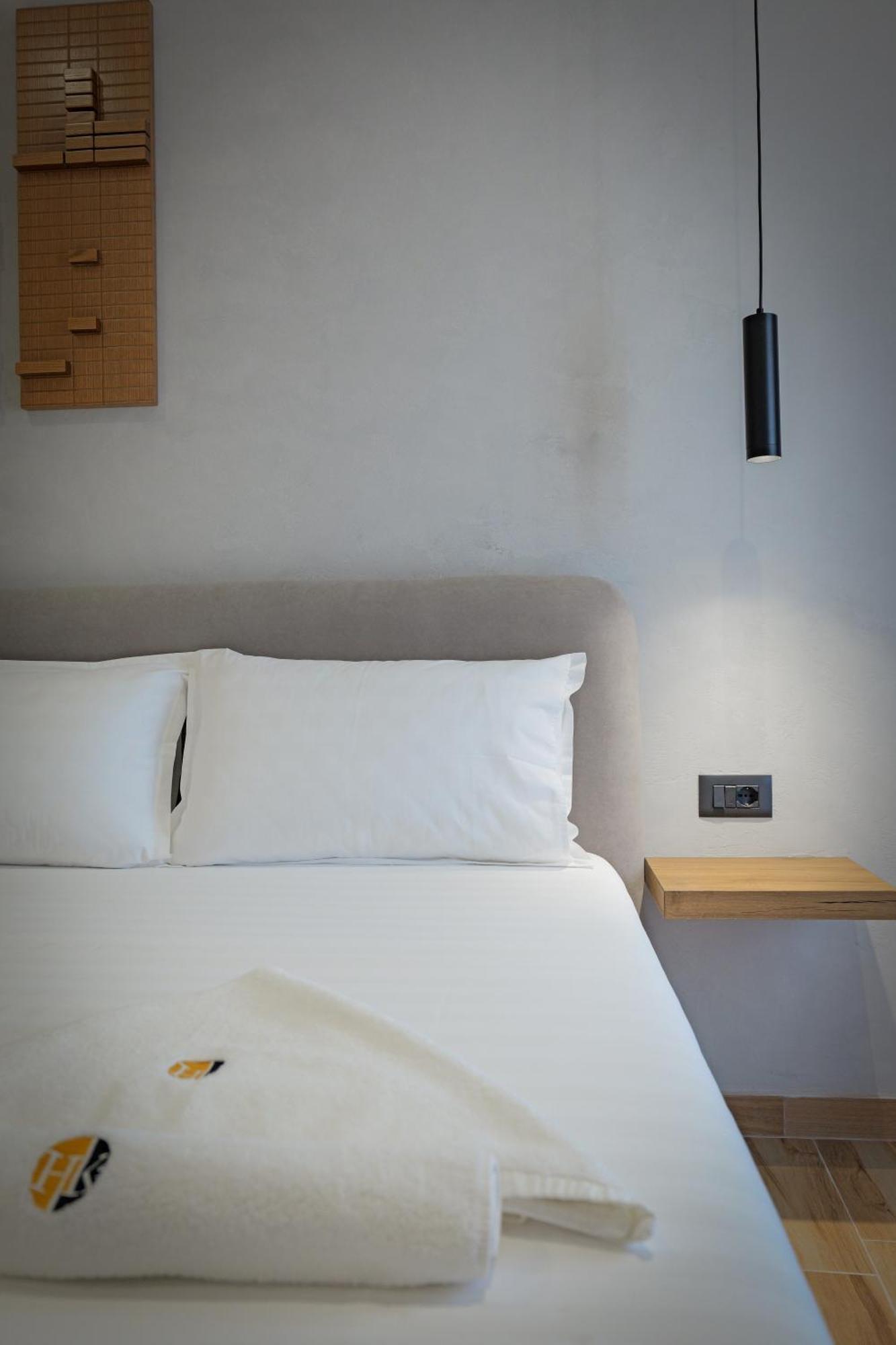 Kroi Hotel