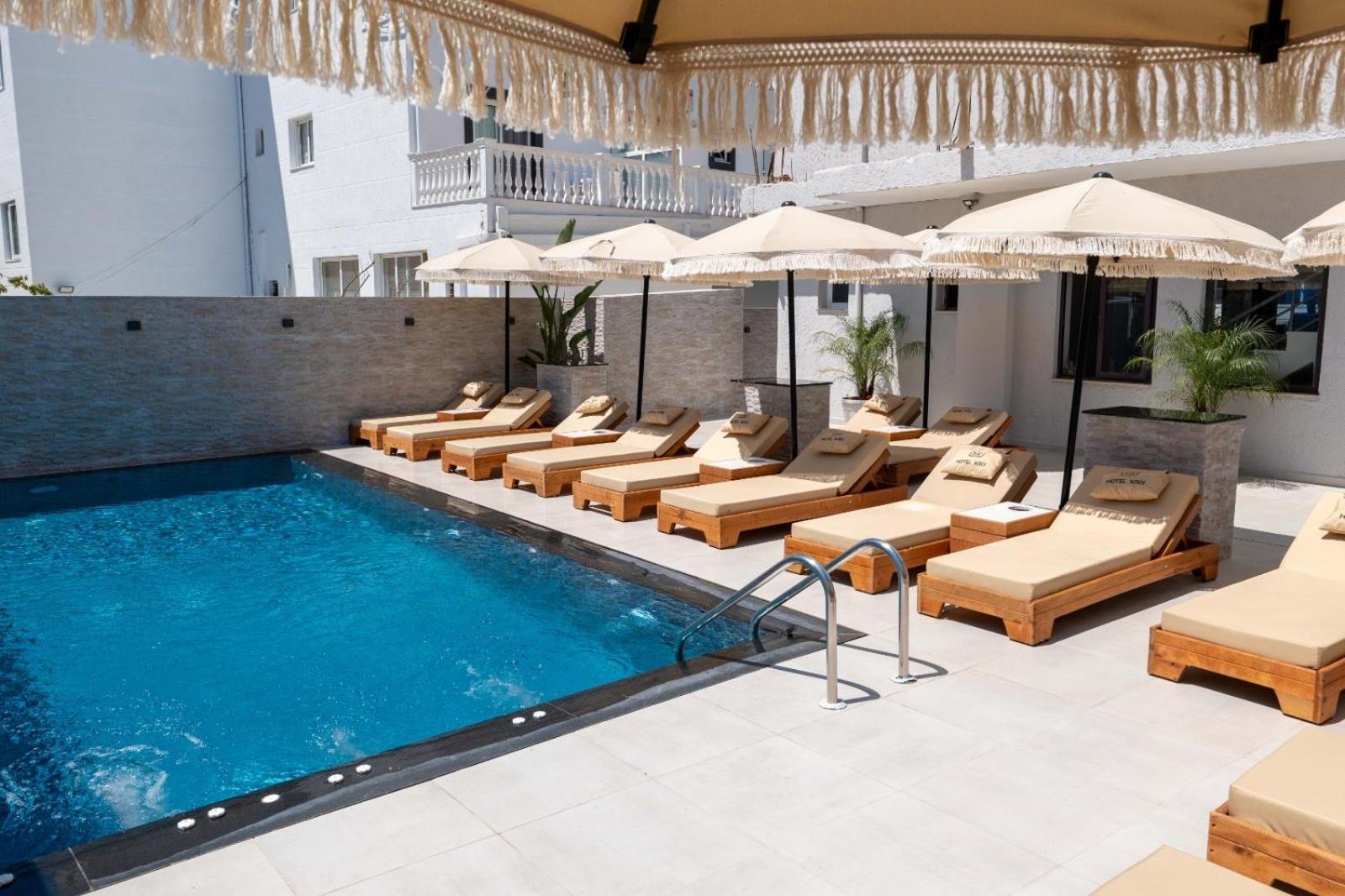 Kroi Hotel